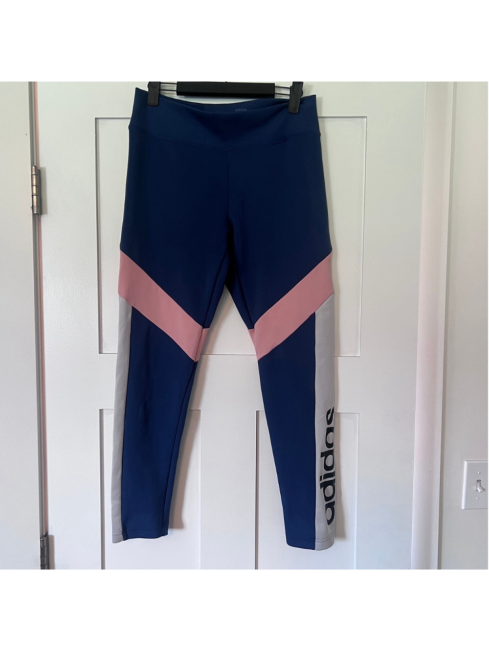 adidas Climalite Leggings -Size M fits like L- Navy, Pink & Gray Colorblock. b1